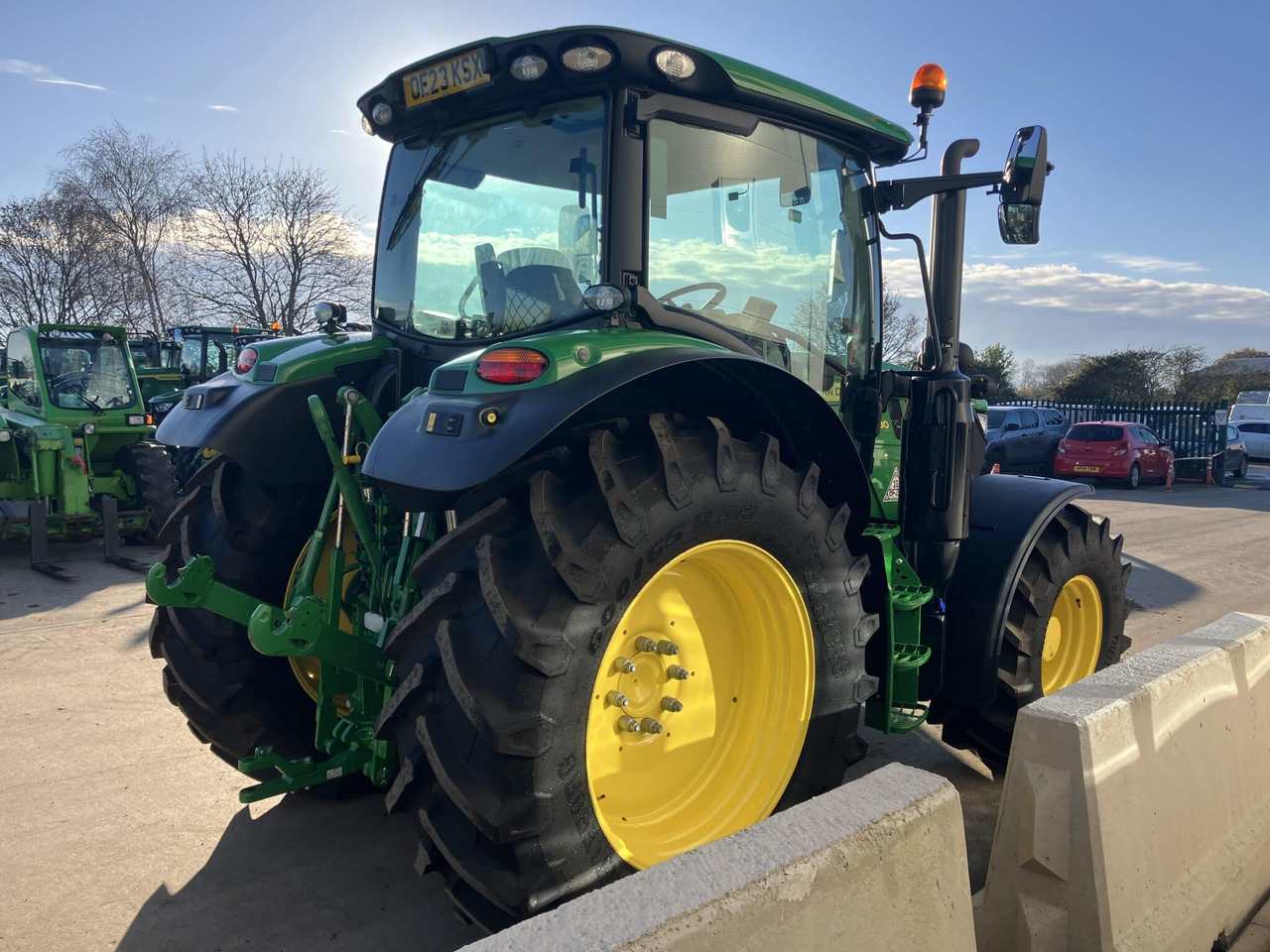 John Deere 6R 130 - Tracteur agricole: photos 5 John Deere 6R 130 - Tracteur agricole: photos 5