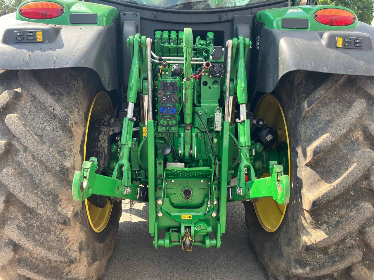 John Deere 6R 185 - Tracteur agricole: photos 5 John Deere 6R 185 - Tracteur agricole: photos 5
