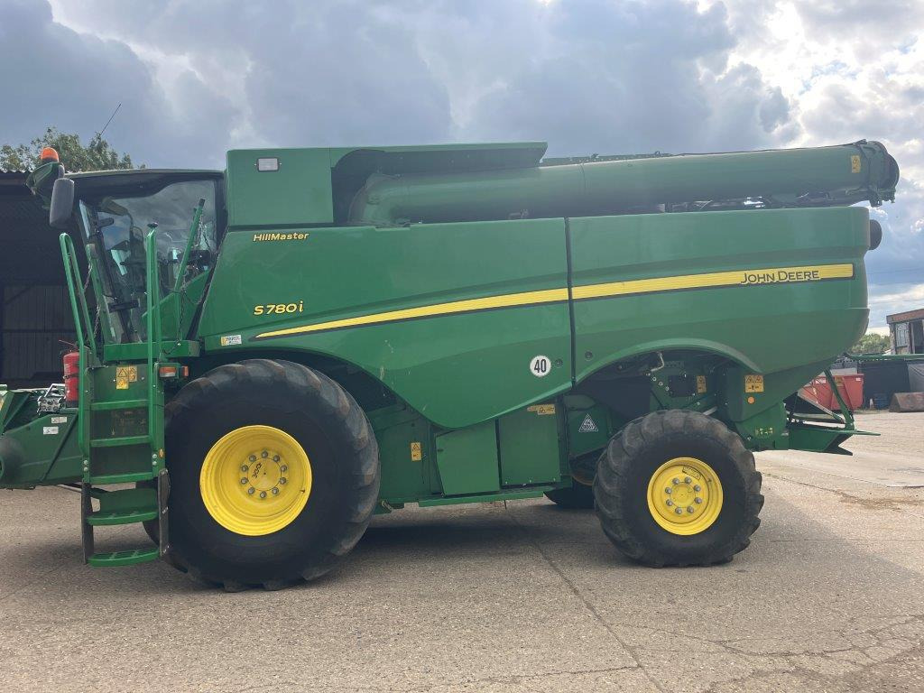 John Deere S780i HM - Moissonneuse-batteuse: photos 2 John Deere S780i HM - Moissonneuse-batteuse: photos 2