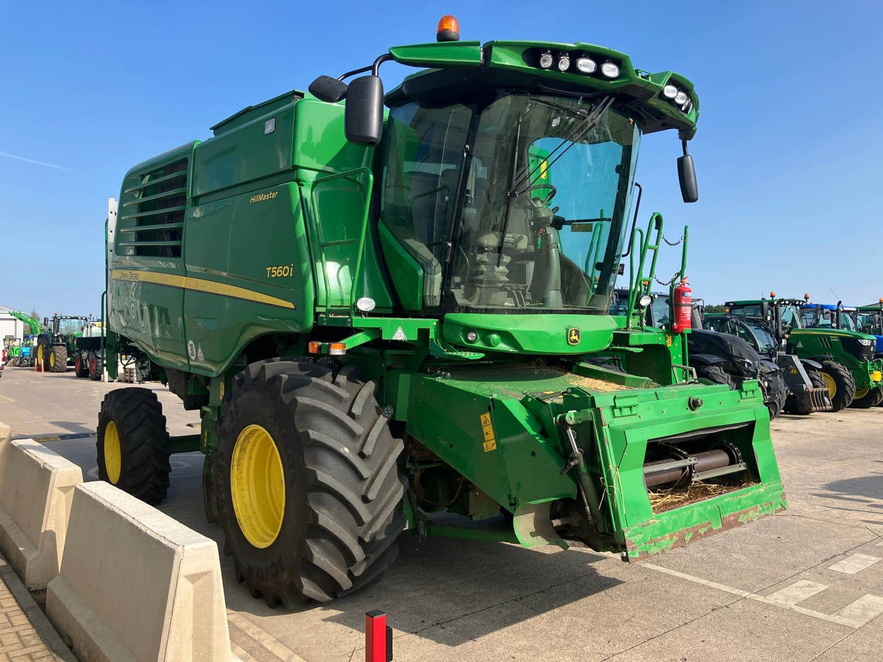 John Deere T560i HM - Moissonneuse-batteuse: photos 2 John Deere T560i HM - Moissonneuse-batteuse: photos 2