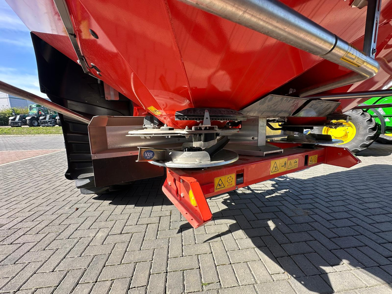 Kuhn Axis 40.2 H EMC W - Distributeur d'engrais: photos 5 Kuhn Axis 40.2 H EMC W - Distributeur d'engrais: photos 5