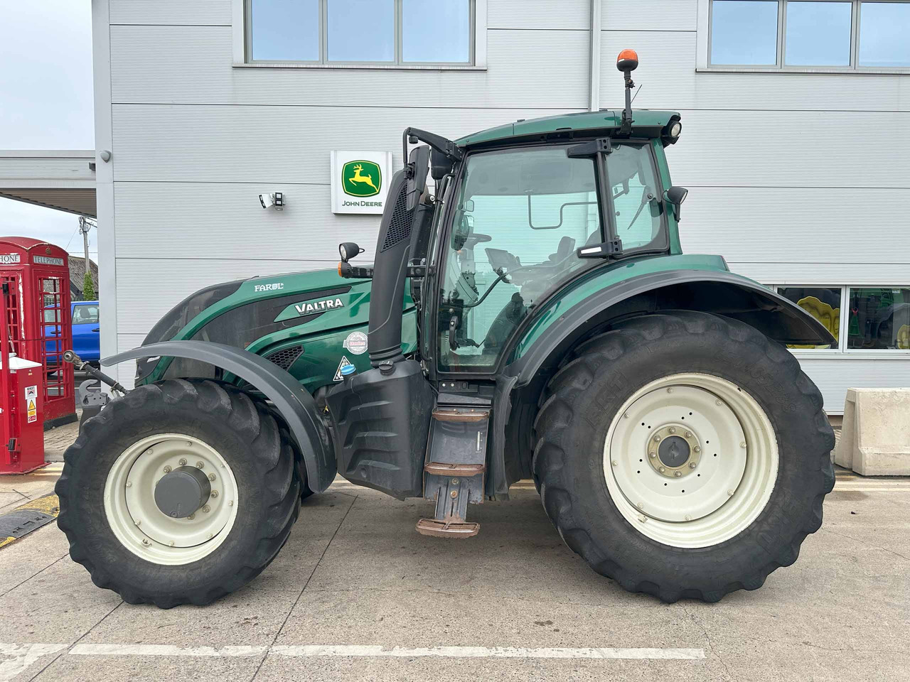 Valtra T174EV - Tracteur agricole: photos 2 Valtra T174EV - Tracteur agricole: photos 2