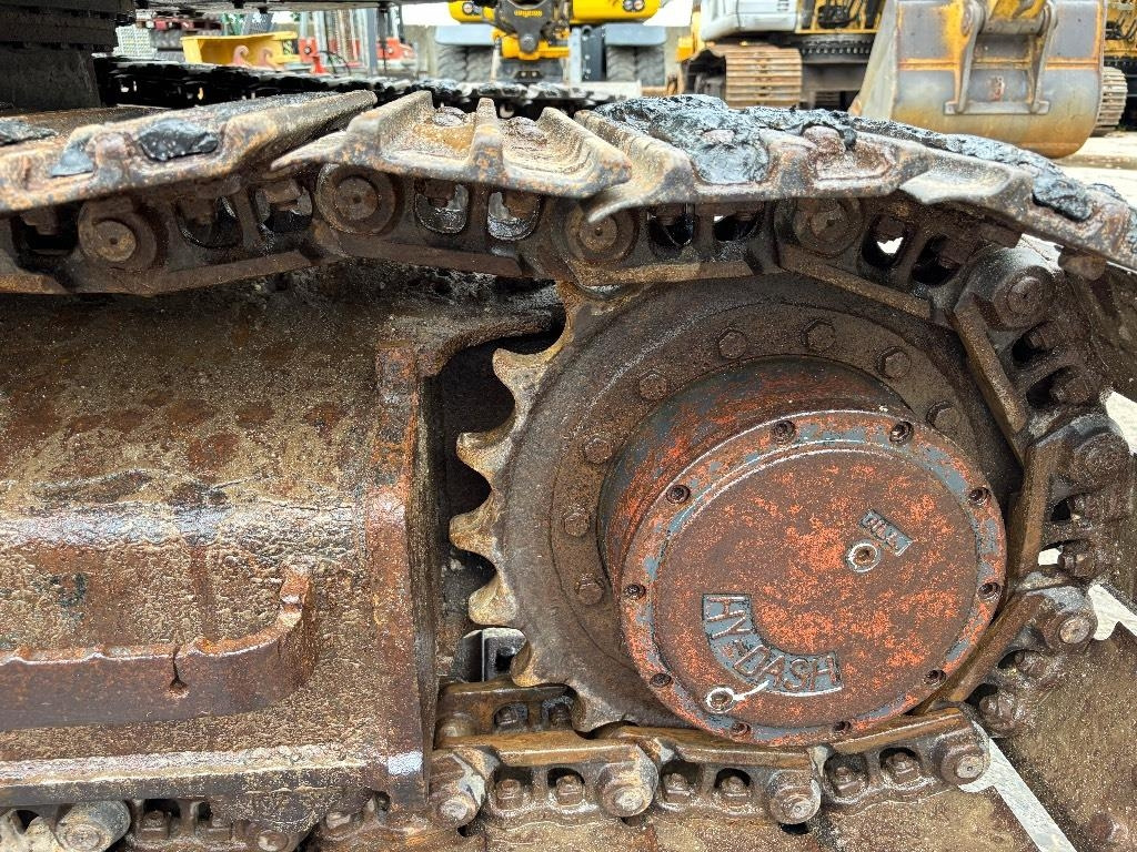 Kobelco SK 135 - Pelle sur chenille: photos 5 Kobelco SK 135 - Pelle sur chenille: photos 5