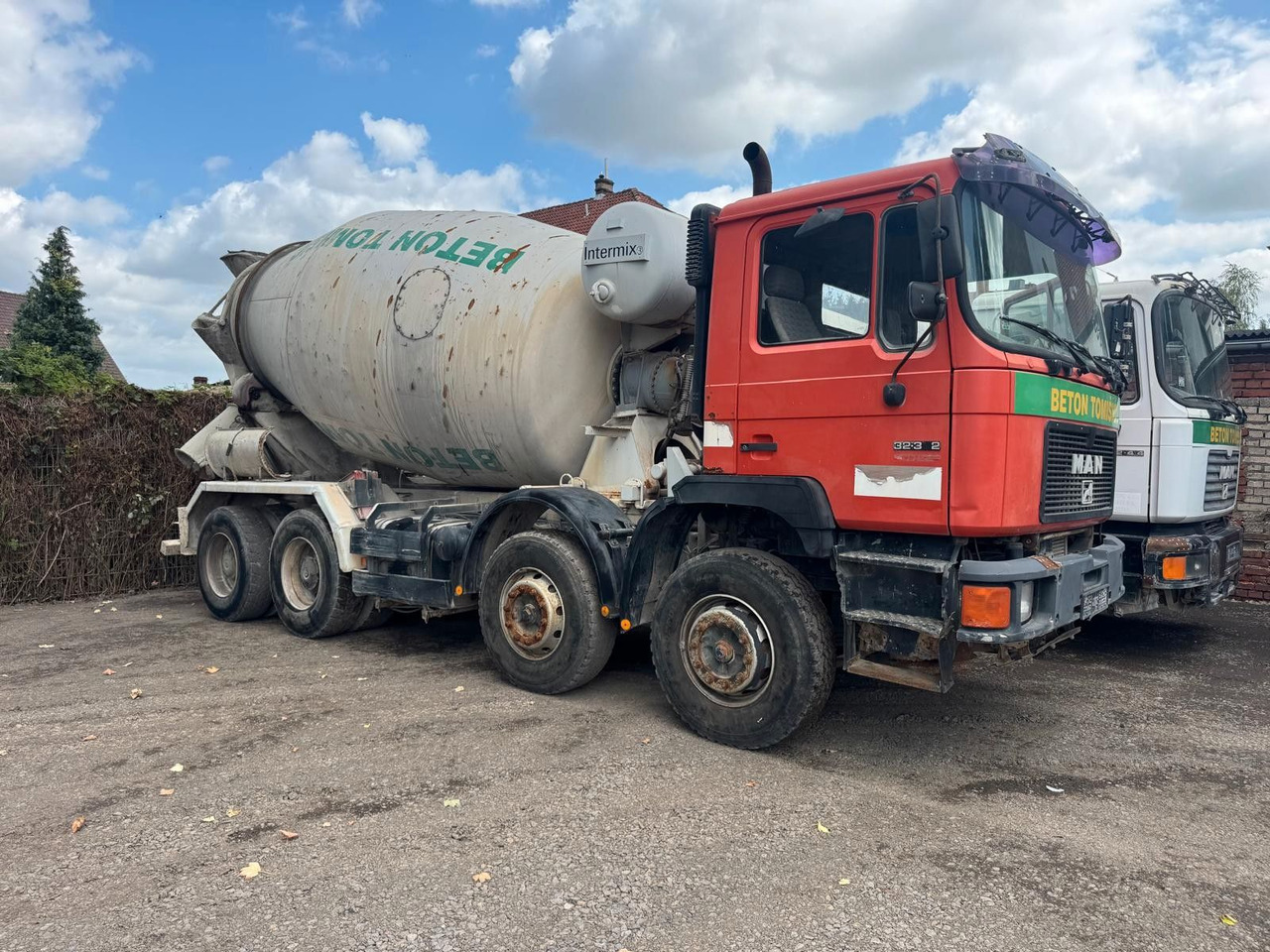 MAN 32.372 8x4 10m³ - Camion malaxeur: photos 1 MAN 32.372 8x4 10m³ - Camion malaxeur: photos 1