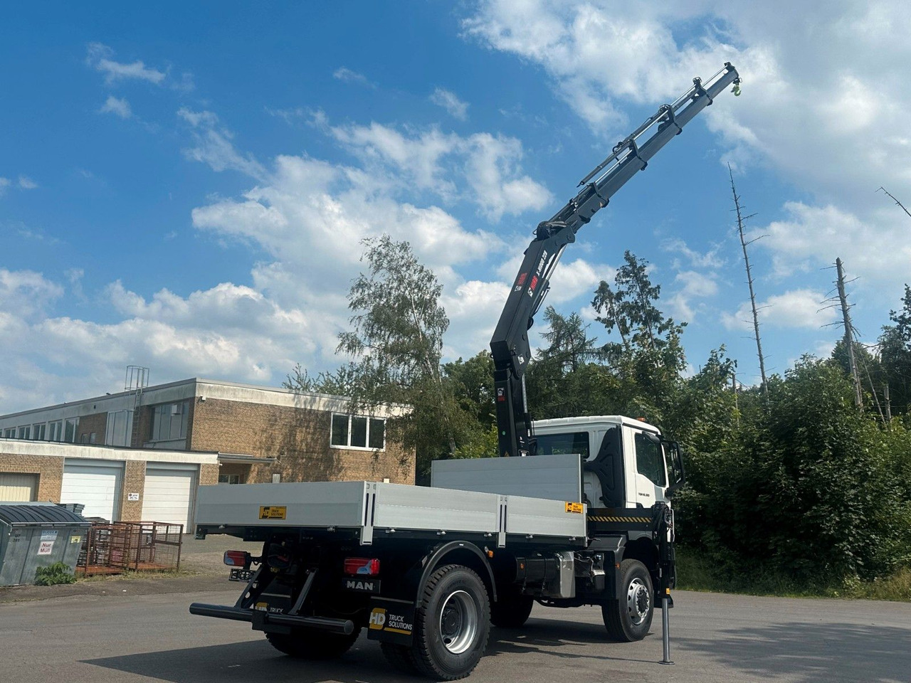 MAN TGM 18.320 4x4 Euro 6e Pritsche Hiab 228-4 Kran - Camion grue: photos 5 MAN TGM 18.320 4x4 Euro 6e Pritsche Hiab 228-4 Kran - Camion grue: photos 5