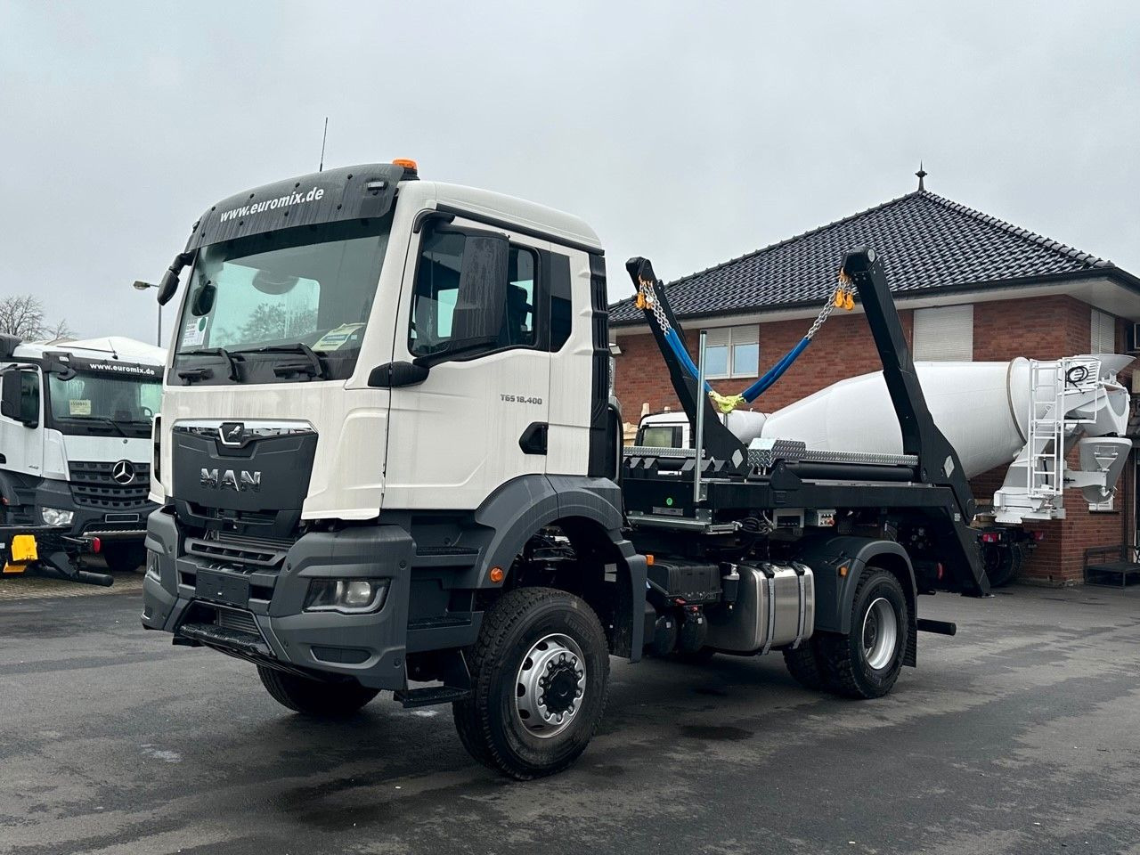 MAN TGS 18.400 4x4 Euro 6e Hyva Absetzkipper - Camion benne, Camion grue: photos 1 MAN TGS 18.400 4x4 Euro 6e Hyva Absetzkipper - Camion benne, Camion grue: photos 1