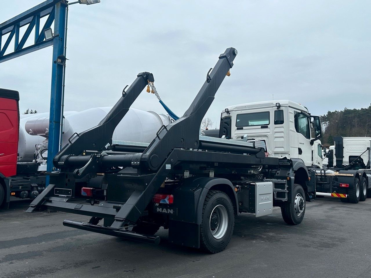MAN TGS 18.400 4x4 Euro 6e Hyva Absetzkipper - Camion benne, Camion grue: photos 3 MAN TGS 18.400 4x4 Euro 6e Hyva Absetzkipper - Camion benne, Camion grue: photos 3