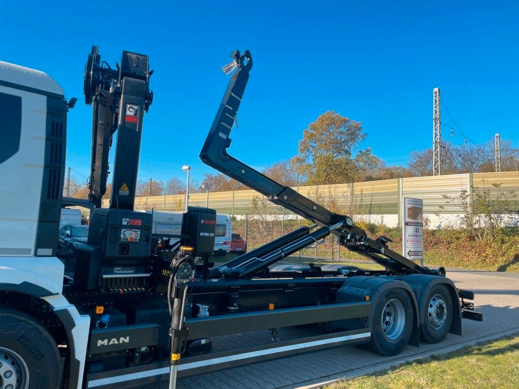 Camion ampliroll, Camion grue MAN TGS 26.470 6x2 Abrollkipper + Kran Hiab 228-6: photos 17