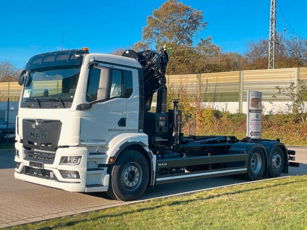 Camion ampliroll, Camion grue MAN TGS 26.470 6x2 Abrollkipper + Kran Hiab 228-6: photos 8