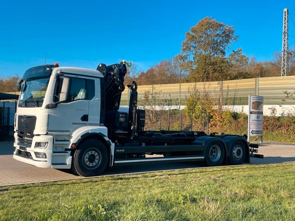 Camion ampliroll, Camion grue MAN TGS 26.470 6x2 Abrollkipper + Kran Hiab 228-6: photos 9