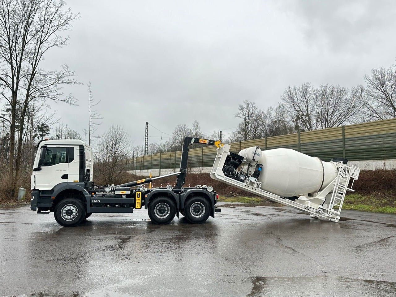 MAN TGS 33.440 6x4 Euro6e Abroller + Fahrmischer - Camion ampliroll, Camion grue: photos 1 MAN TGS 33.440 6x4 Euro6e Abroller + Fahrmischer - Camion ampliroll, Camion grue: photos 1