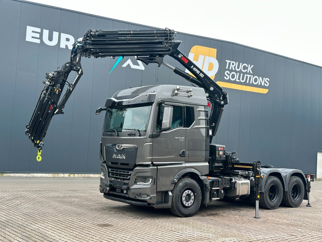 MAN TGX 26.580 6x4 Kran Hiab 302-6 + Jib-4 - Camion grue: photos 1 MAN TGX 26.580 6x4 Kran Hiab 302-6 + Jib-4 - Camion grue: photos 1