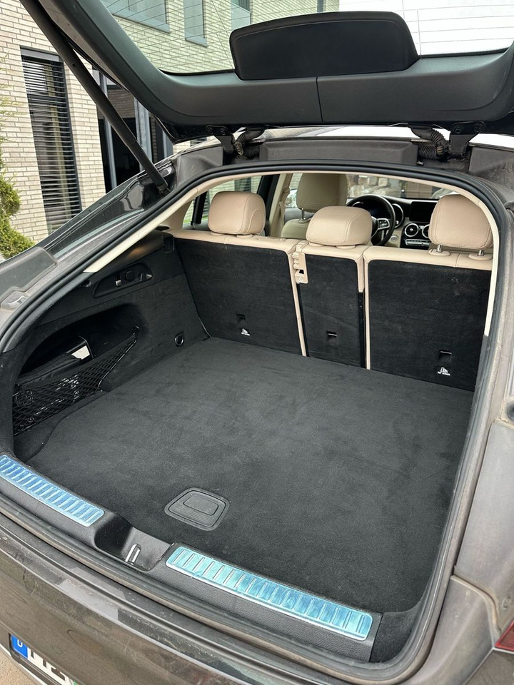SUV Mercedes-Benz GLC 300 GLC -Klasse Coupe GLC 300 e 4Matic: photos 6