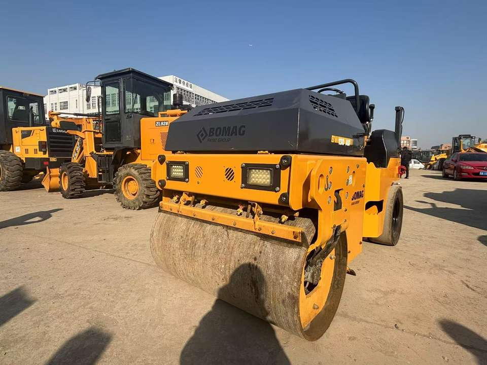 BOMAG BW130D Used Road Roller Construction Machinery for Sale in Good Condition - Rouleau compresseur: photos 3 BOMAG BW130D Used Road Roller Construction Machinery for Sale in Good Condition - Rouleau compresseur: photos 3