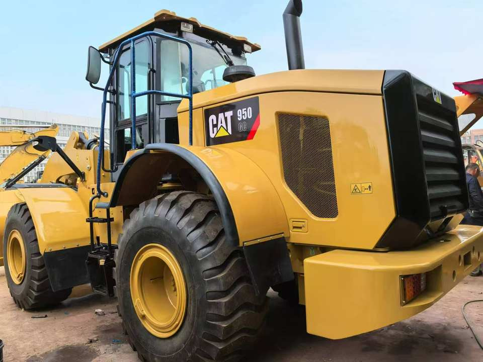 Original Cat Used Cat 950gc Wheel Loader Caterpillar 950gc Cat Loader Low Service Time - Chargeuse sur pneus: photos 2 Original Cat Used Cat 950gc Wheel Loader Caterpillar 950gc Cat Loader Low Service Time - Chargeuse sur pneus: photos 2