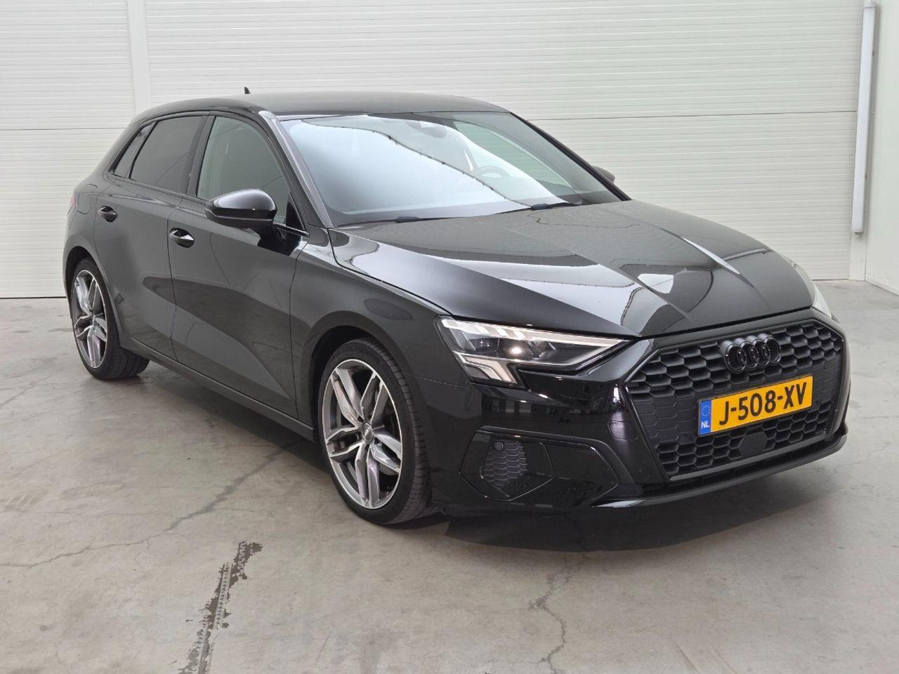 Audi A3 Sportback 35 TFSI Business edition Automaat | 2020 | 110.743 km | J508XV | NAP: Logisch - Voiture à hayon: photos 2 Audi A3 Sportback 35 TFSI Business edition Automaat | 2020 | 110.743 km | J508XV | NAP: Logisch - Voiture à hayon: photos 2