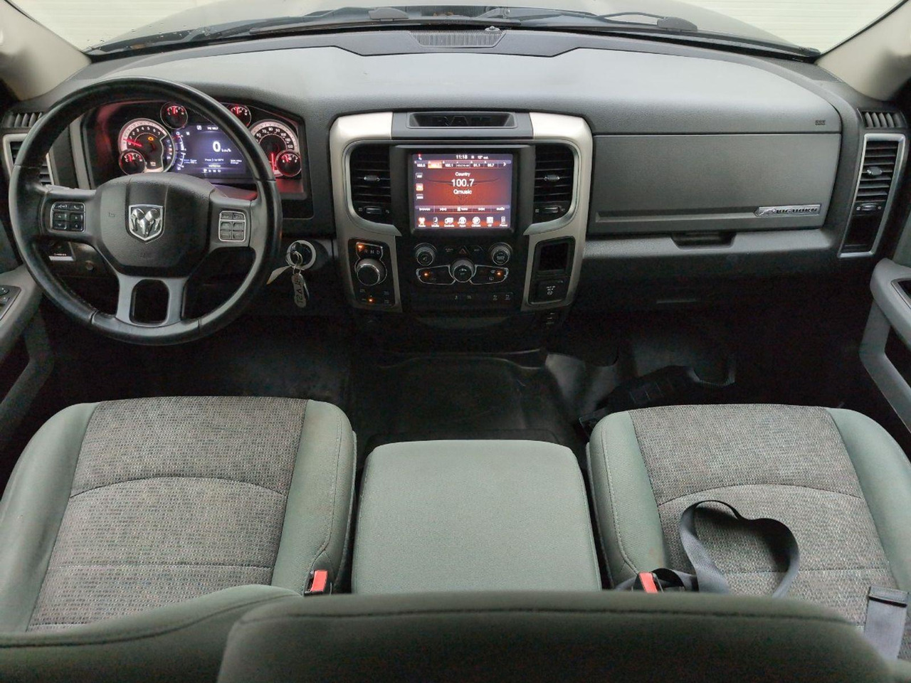 Dodge Ram 1500 5.7 V8 4x4 Regular Cab 8'0 | 2016 | 143.782 km | Automaat | VXL58P | NAP: Geen oordeel - Pick-up: photos 5 Dodge Ram 1500 5.7 V8 4x4 Regular Cab 8'0 | 2016 | 143.782 km | Automaat | VXL58P | NAP: Geen oordeel - Pick-up: photos 5