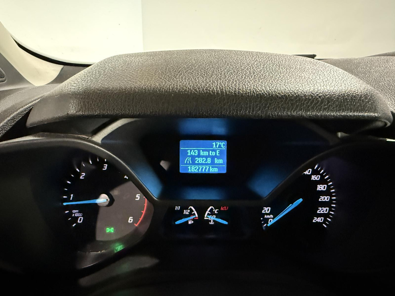 Ford | Transit Connect | 1.5 TDCI L2 Economy Edition | 2018 | 182.777 km | V257LV | Logisch - Fourgonnette: photos 5 Ford | Transit Connect | 1.5 TDCI L2 Economy Edition | 2018 | 182.777 km | V257LV | Logisch - Fourgonnette: photos 5