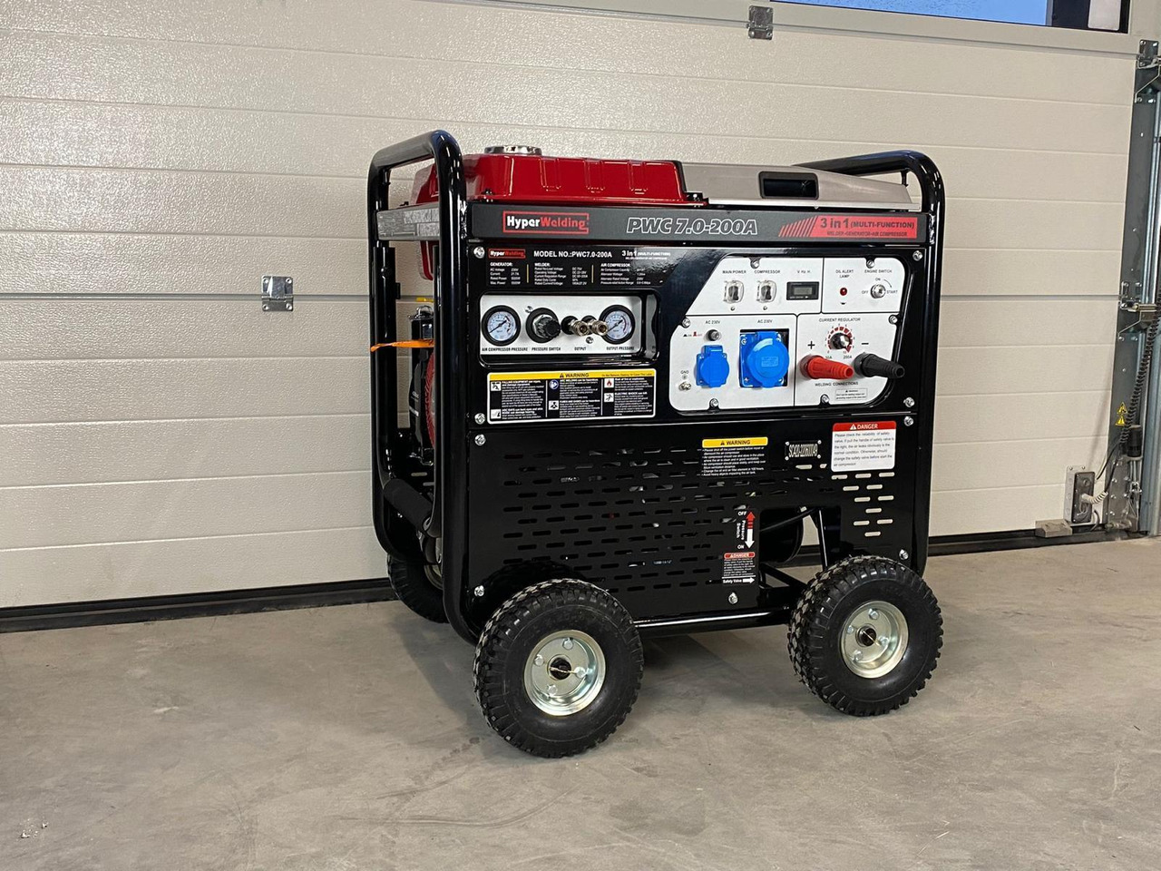 HyperWelding PWC7.0-200A 3 in 1 Multimachine (Generator, Lasapparaat en Luchtcompressor) - Équipement de garage: photos 1 HyperWelding PWC7.0-200A 3 in 1 Multimachine (Generator, Lasapparaat en Luchtcompressor) - Équipement de garage: photos 1