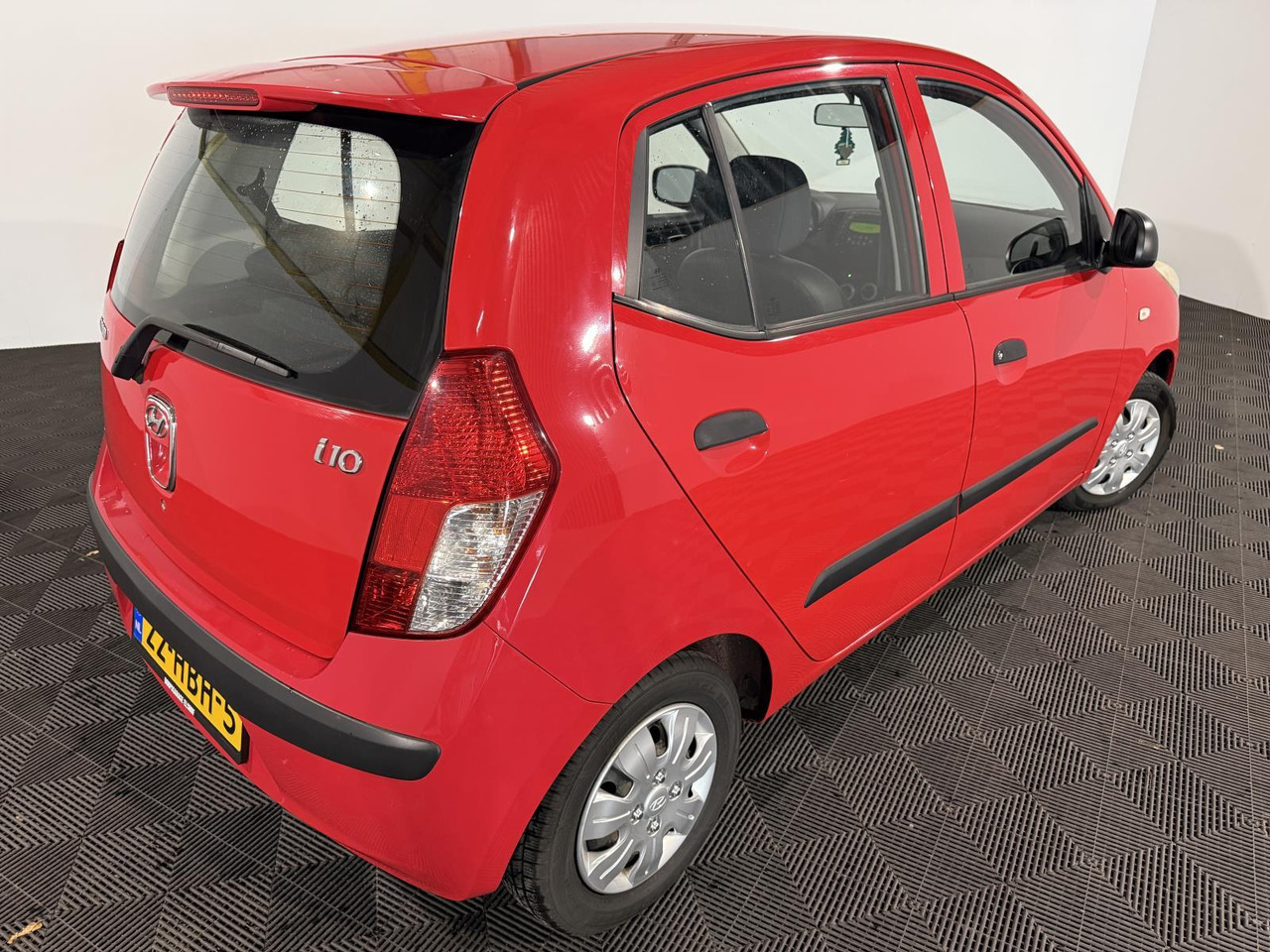 Hyundai | i10 | 1.1 Active | 2008 | 122.839 km | 22HBH5 | Logisch - Voiture à hayon: photos 2 Hyundai | i10 | 1.1 Active | 2008 | 122.839 km | 22HBH5 | Logisch - Voiture à hayon: photos 2