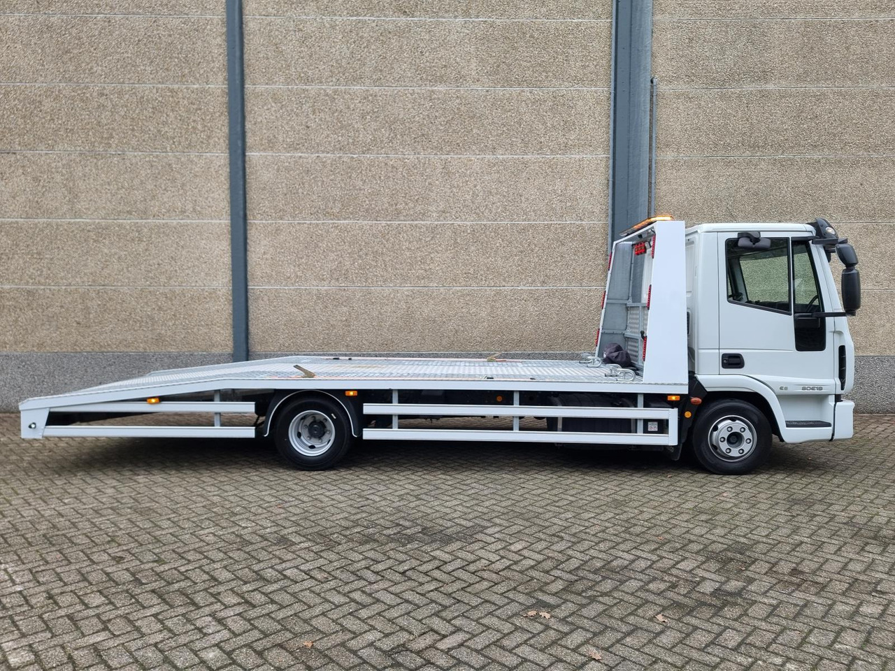 Iveco EuroCargo 80 Oprijwagen 42-BXH-4 - Camion porte-voitures: photos 5 Iveco EuroCargo 80 Oprijwagen 42-BXH-4 - Camion porte-voitures: photos 5