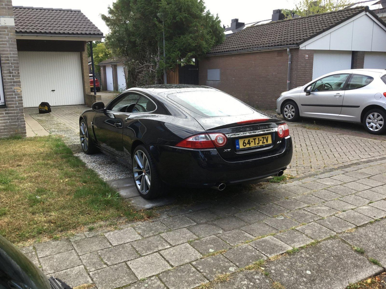 Jaguar | XK | 4.2 V8 Coupé Automaat | 2006 | 266.305 km | 64-TJ-ZV | Logisch - Voiture: photos 2 Jaguar | XK | 4.2 V8 Coupé Automaat | 2006 | 266.305 km | 64-TJ-ZV | Logisch - Voiture: photos 2