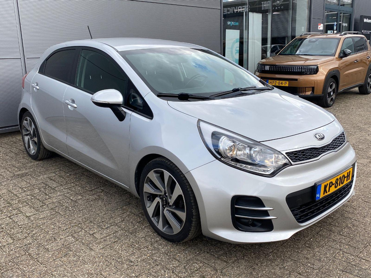 Kia Rio 1.2 CVVT ExecutiveLine | 2016 | 136.369 km | KP810H | NAP: Logisch - Voiture à hayon: photos 2 Kia Rio 1.2 CVVT ExecutiveLine | 2016 | 136.369 km | KP810H | NAP: Logisch - Voiture à hayon: photos 2