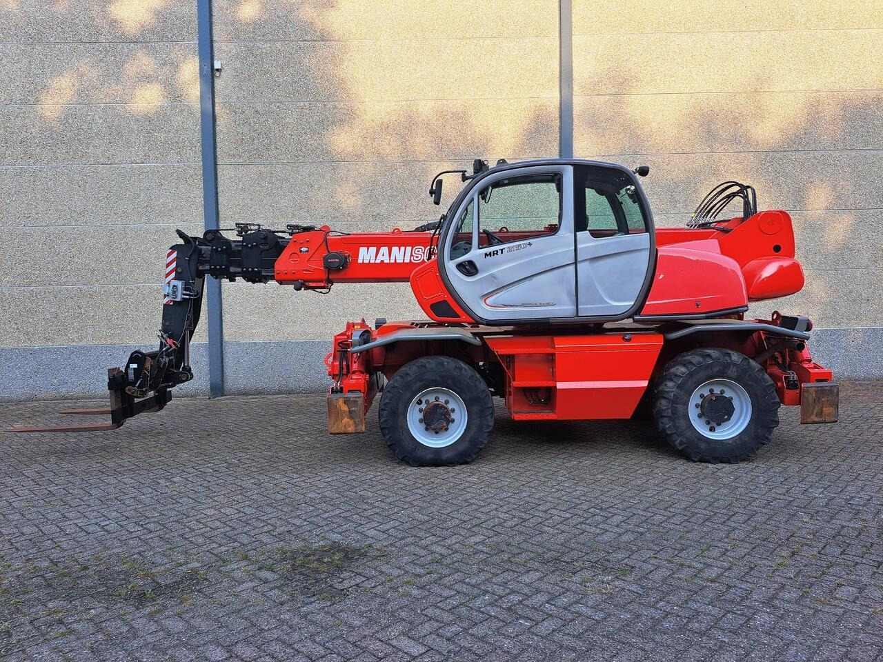 Manitou MRT 2150+ Privilege All-Terrain Roterende Verreiker (2015) - Chariot télescopique: photos 5 Manitou MRT 2150+ Privilege All-Terrain Roterende Verreiker (2015) - Chariot télescopique: photos 5