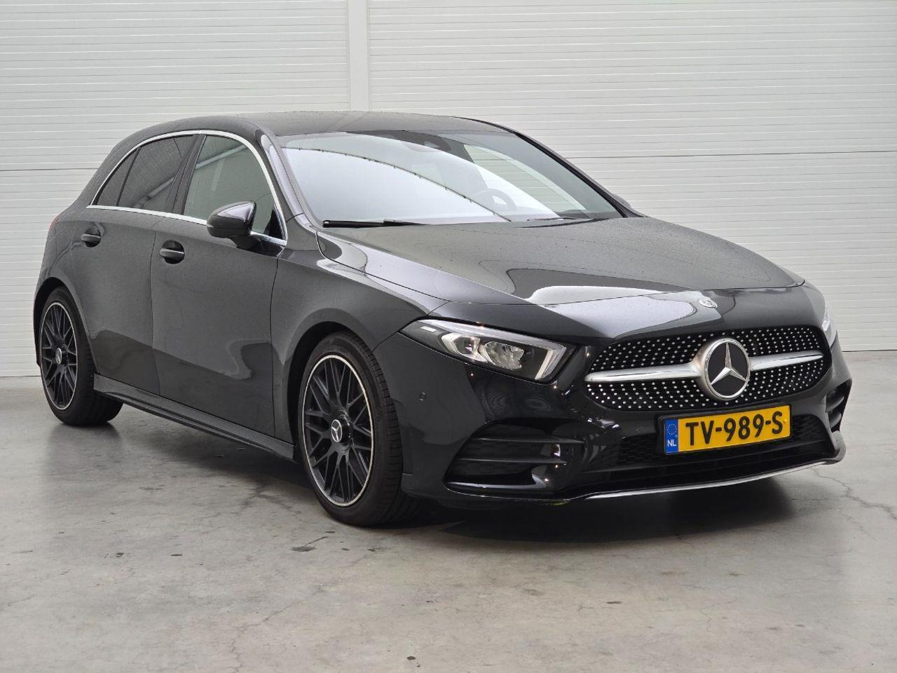 Mercedes - Benz A - klasse 180 d Business Solution AMG | 2018 | 218.074 km | TV989S | NAP: Logisch - Voiture à hayon: photos 2 Mercedes - Benz A - klasse 180 d Business Solution AMG | 2018 | 218.074 km | TV989S | NAP: Logisch - Voiture à hayon: photos 2