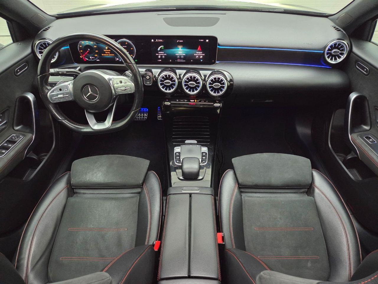 Mercedes - Benz A - klasse 200 Launch Edition Premium | 2018 | 153.261 km | Automaat | N551LV | NAP: Geen oordeel - Voiture à hayon: photos 5 Mercedes - Benz A - klasse 200 Launch Edition Premium | 2018 | 153.261 km | Automaat | N551LV | NAP: Geen oordeel - Voiture à hayon: photos 5
