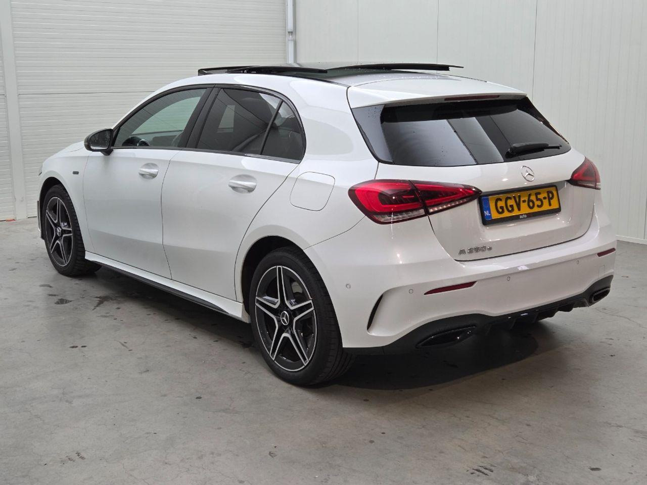 Mercedes - Benz A - klasse 250 e Premium Plus | 2021 | 82.548 km | GGV65P | NAP: Geen oordeel - Voiture à hayon: photos 3 Mercedes - Benz A - klasse 250 e Premium Plus | 2021 | 82.548 km | GGV65P | NAP: Geen oordeel - Voiture à hayon: photos 3