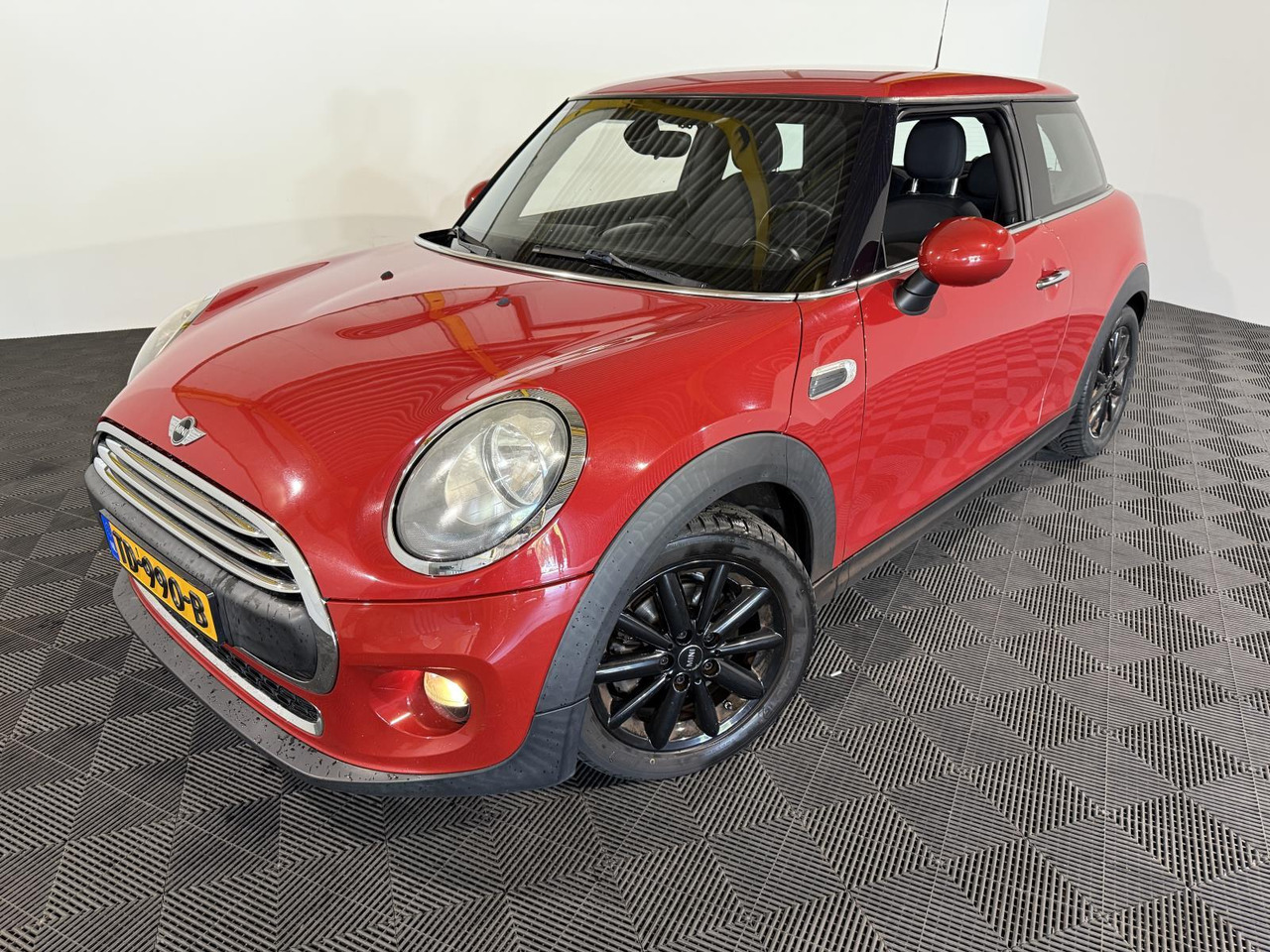 Mini | Mini | 1.5 One D | 2014 | 182.506 km | TD990B | Geen oordeel - Voiture à hayon: photos 1 Mini | Mini | 1.5 One D | 2014 | 182.506 km | TD990B | Geen oordeel - Voiture à hayon: photos 1