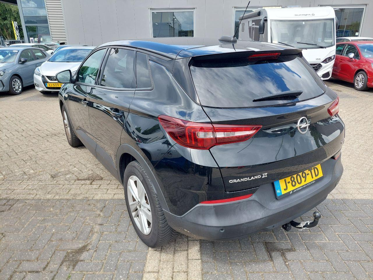 Opel Grandland X 1.2 Turbo Innovation | 2018 | 118.276 km | J809TD | NAP: Geen oordeel - Voiture: photos 3 Opel Grandland X 1.2 Turbo Innovation | 2018 | 118.276 km | J809TD | NAP: Geen oordeel - Voiture: photos 3