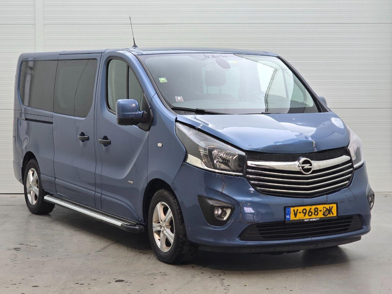 Opel Vivaro 1.6 CDTI L2H1 DC Innovation EcoFlex | 2017 | 222.475 km | V968DK | NAP: Logisch - Utilitaire double cabine: photos 2 Opel Vivaro 1.6 CDTI L2H1 DC Innovation EcoFlex | 2017 | 222.475 km | V968DK | NAP: Logisch - Utilitaire double cabine: photos 2