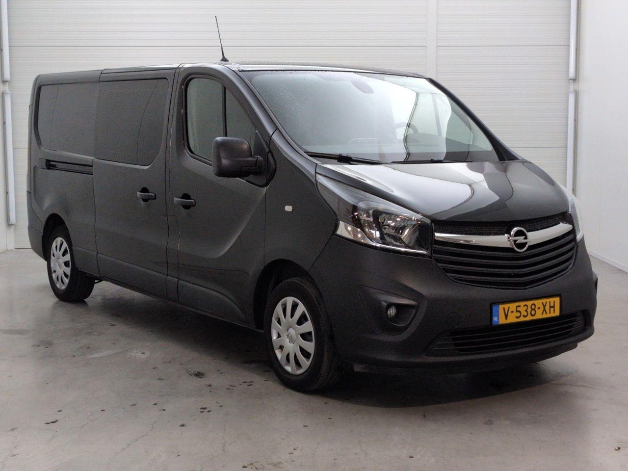 Opel Vivaro 1.6 CDTI L2H1 DC Sport EcoFlex | 2019 | 262.299 km | V538XH | NAP: Logisch - Utilitaire double cabine: photos 2 Opel Vivaro 1.6 CDTI L2H1 DC Sport EcoFlex | 2019 | 262.299 km | V538XH | NAP: Logisch - Utilitaire double cabine: photos 2