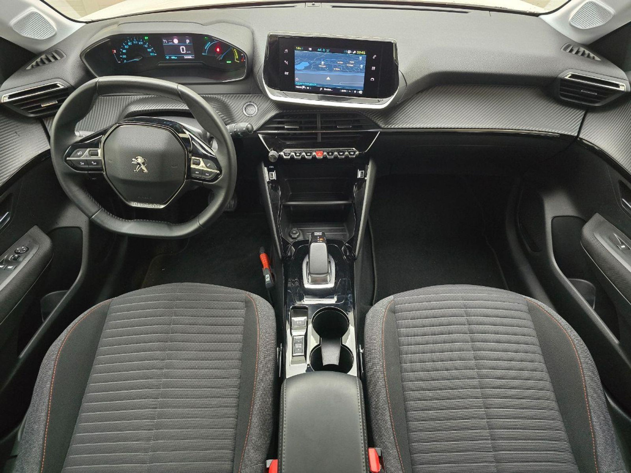 Peugeot e-208 EV Active 50 kWh | 2022 | 56.666 km | Automaat | P697GD | NAP: Logisch - Voiture à hayon: photos 5 Peugeot e-208 EV Active 50 kWh | 2022 | 56.666 km | Automaat | P697GD | NAP: Logisch - Voiture à hayon: photos 5