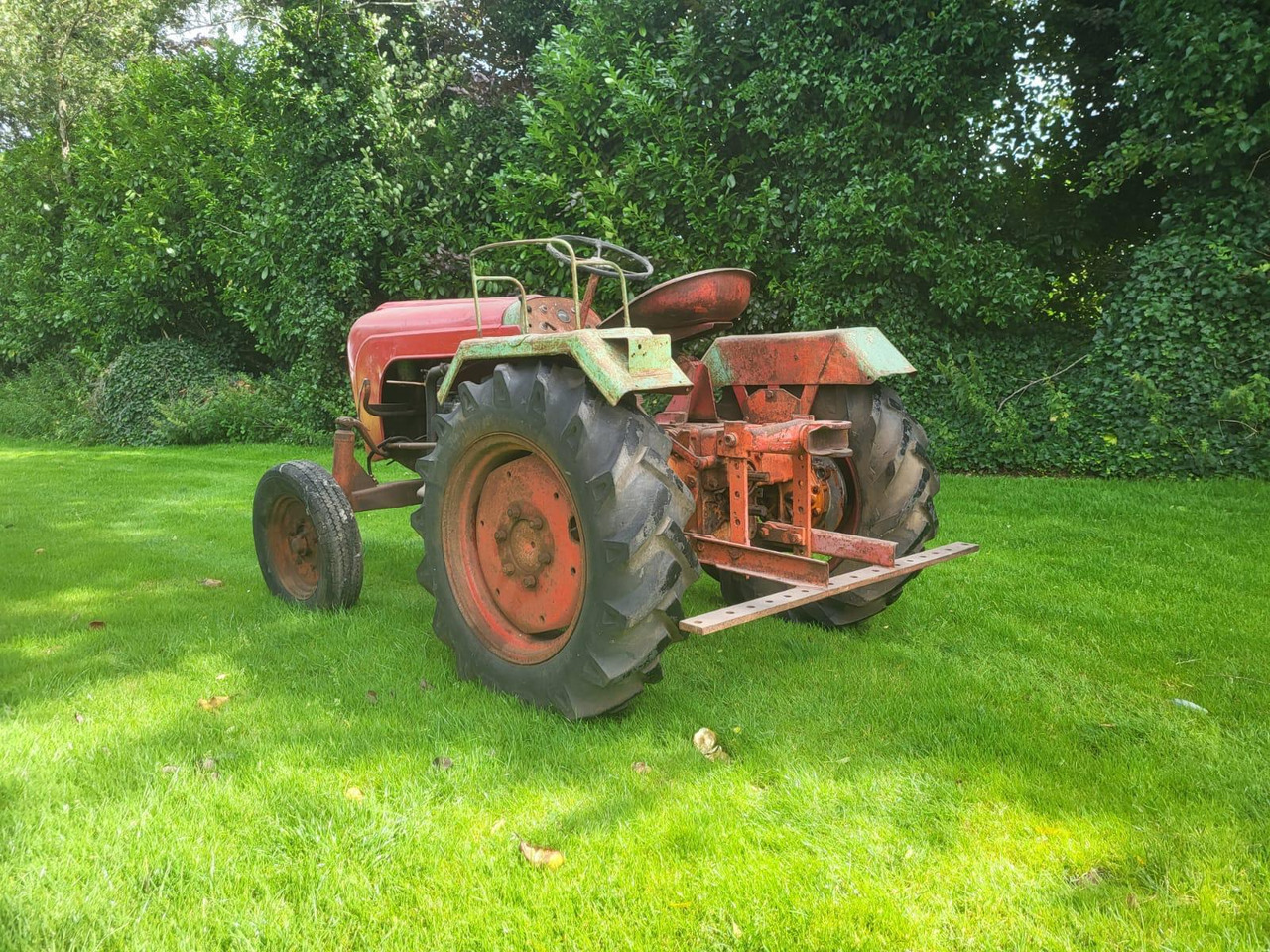 Porsche AP 16 Tractor | 1956 | T-35-DPJ | Schuurvondst - Tracteur agricole: photos 3 Porsche AP 16 Tractor | 1956 | T-35-DPJ | Schuurvondst - Tracteur agricole: photos 3