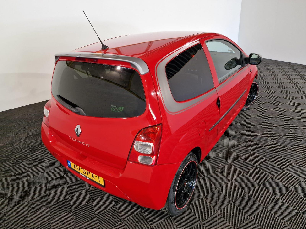 Renault Twingo 1.2-16V Collection 20-SPX-1 149.179 km - Voiture: photos 4 Renault Twingo 1.2-16V Collection 20-SPX-1 149.179 km - Voiture: photos 4