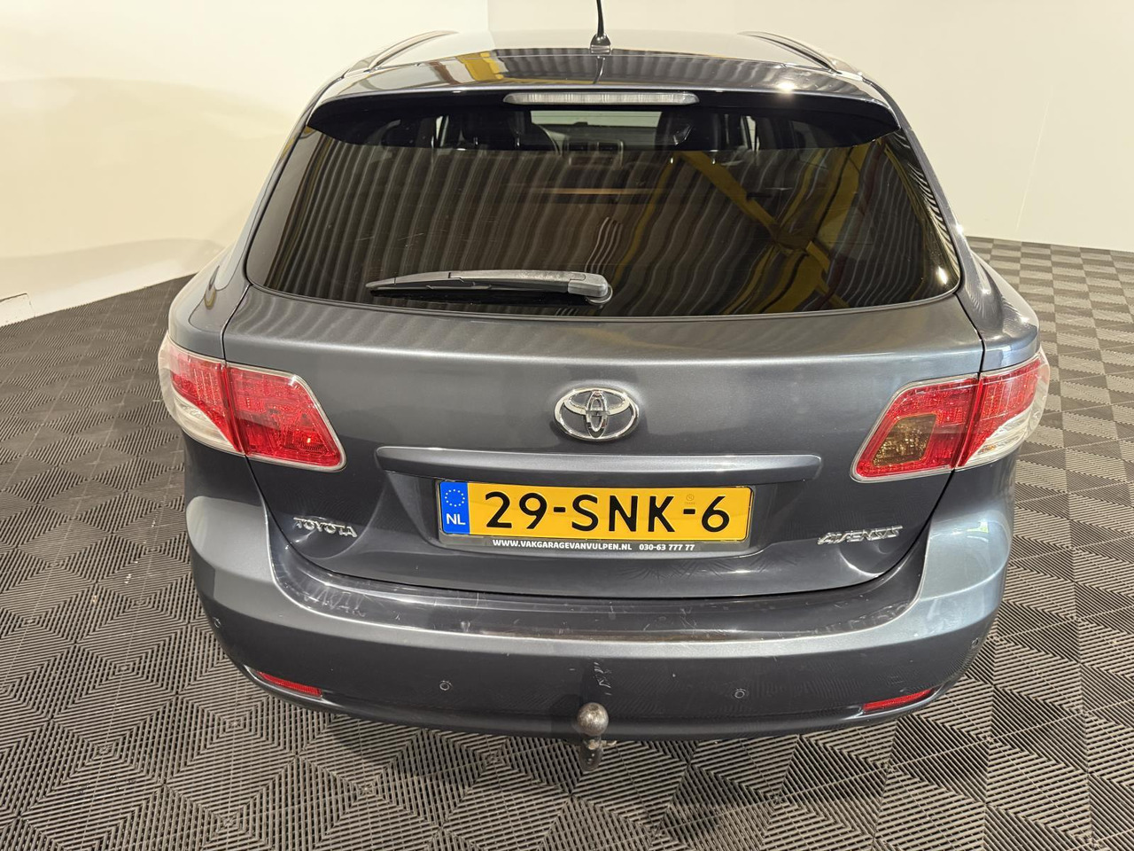 Toyota Avensis Wagon 2.0 VVTi Business | 2011 | 363.331 km | 29-SNK-6 - Voiture: photos 4 Toyota Avensis Wagon 2.0 VVTi Business | 2011 | 363.331 km | 29-SNK-6 - Voiture: photos 4