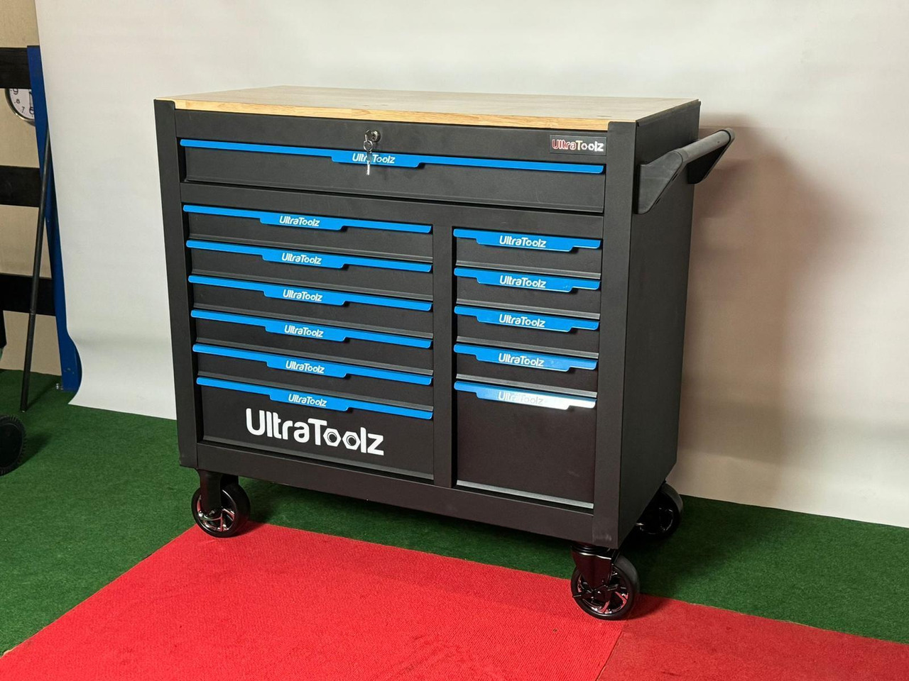 UltraToolz Jumbo gereedschapswagen - Équipement de garage: photos 2 UltraToolz Jumbo gereedschapswagen - Équipement de garage: photos 2