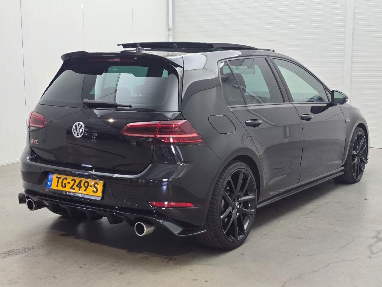 Volkswagen Golf 2.0 TSI GTI Performance Automaat | 2018 | 139.400 km | TG249S | NAP: Logisch - Voiture à hayon: photos 4 Volkswagen Golf 2.0 TSI GTI Performance Automaat | 2018 | 139.400 km | TG249S | NAP: Logisch - Voiture à hayon: photos 4