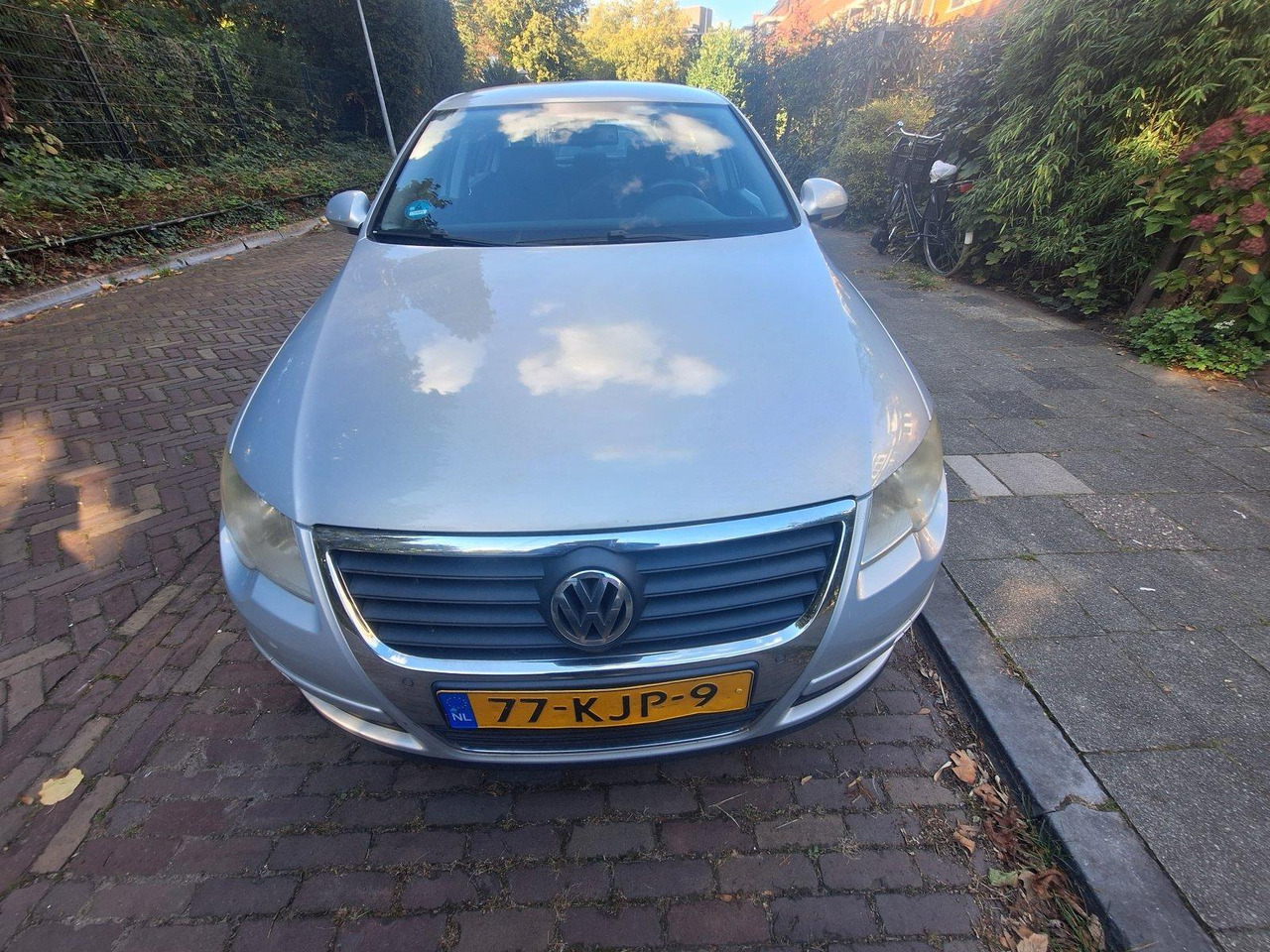 Volkswagen | Passat | 1.9 TDI Comfortline | 2010 | 314.746 km | 77KJP9 | Logisch - Berline: photos 4 Volkswagen | Passat | 1.9 TDI Comfortline | 2010 | 314.746 km | 77KJP9 | Logisch - Berline: photos 4