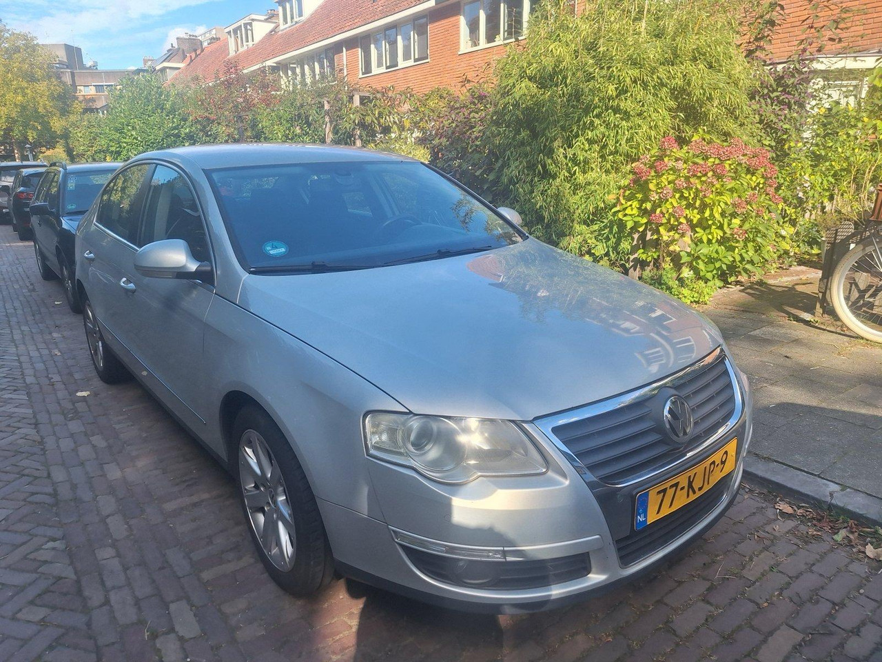 Volkswagen | Passat | 1.9 TDI Comfortline | 2010 | 314.746 km | 77KJP9 | Logisch - Berline: photos 5 Volkswagen | Passat | 1.9 TDI Comfortline | 2010 | 314.746 km | 77KJP9 | Logisch - Berline: photos 5