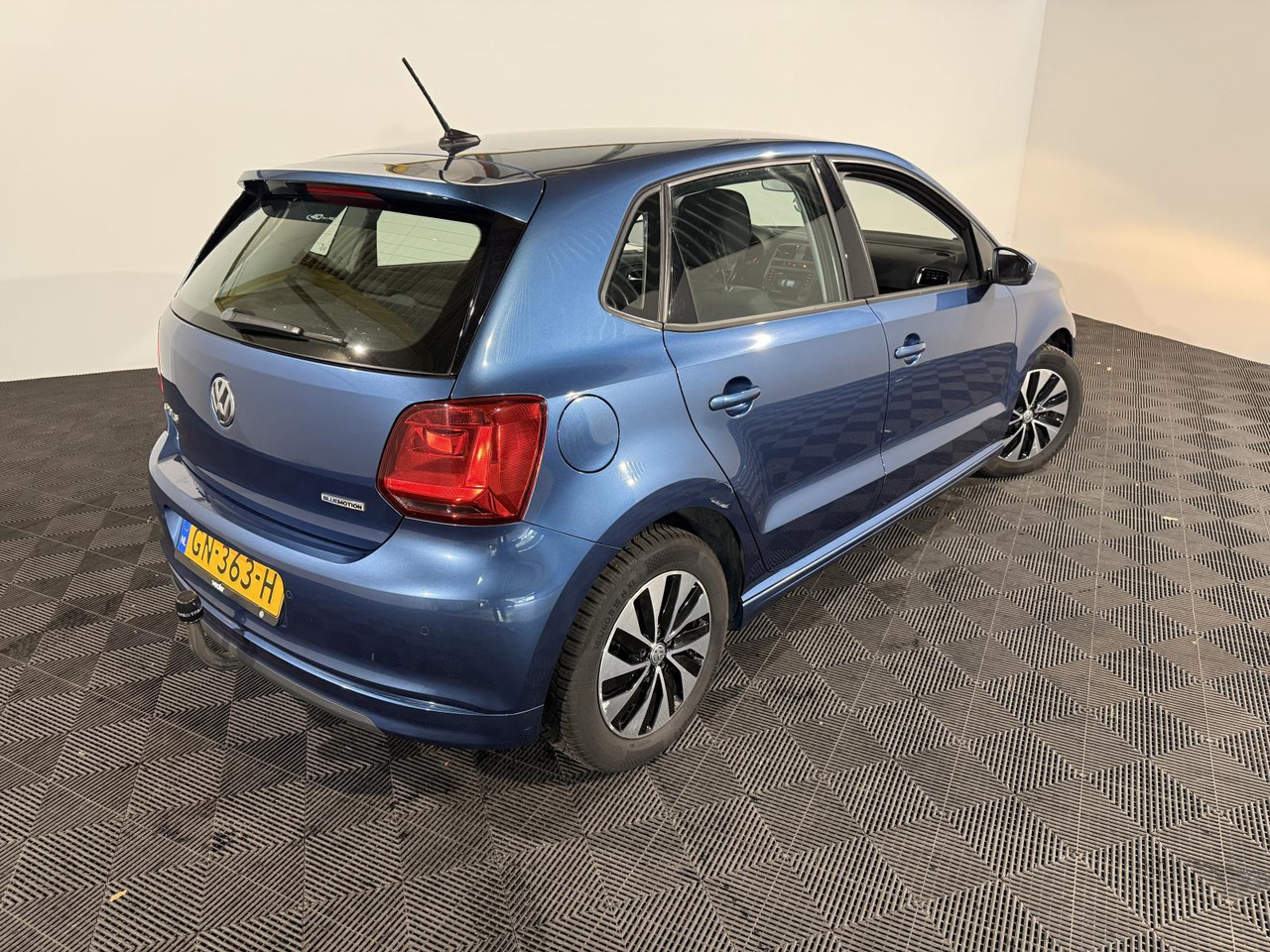 Volkswagen | Polo | 1.0 BlueMotion Edition | 2015 | 255.096 km | GN363H | Logisch - Voiture à hayon: photos 3 Volkswagen | Polo | 1.0 BlueMotion Edition | 2015 | 255.096 km | GN363H | Logisch - Voiture à hayon: photos 3