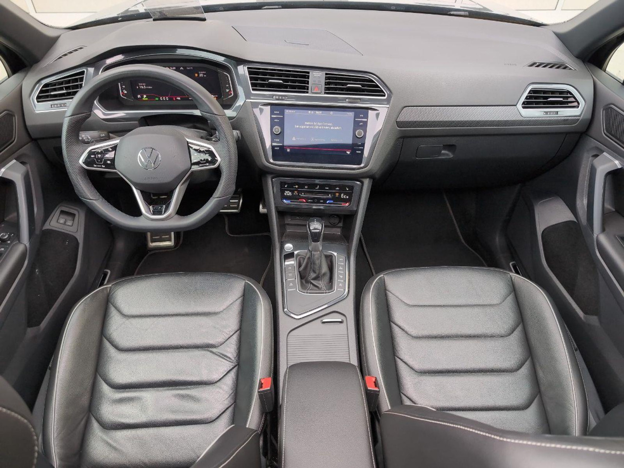 Volkswagen Tiguan 1.4 TSI eHybrid R - Line Business+ | 2021 | 96.459 km | Automaat | P192DG | NAP: Geen oordeel - SUV: photos 5 Volkswagen Tiguan 1.4 TSI eHybrid R - Line Business+ | 2021 | 96.459 km | Automaat | P192DG | NAP: Geen oordeel - SUV: photos 5