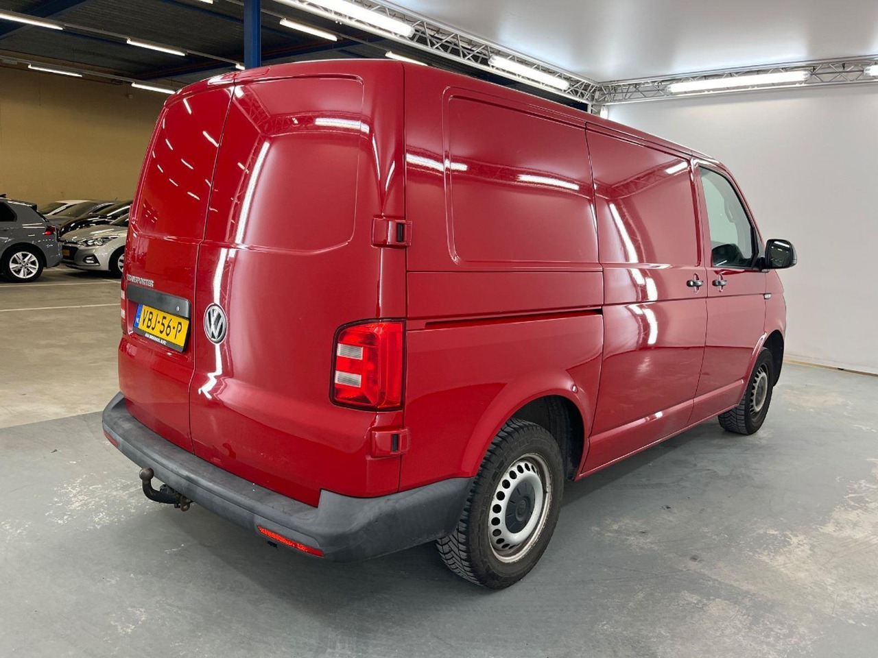Volkswagen Transporter 2.0 TDI L1H1 Highline | 2019 | 151.061 km | VBJ56P | NAP: Logisch - Fourgon utilitaire: photos 4 Volkswagen Transporter 2.0 TDI L1H1 Highline | 2019 | 151.061 km | VBJ56P | NAP: Logisch - Fourgon utilitaire: photos 4