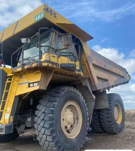 KOMATSU HD785-7 - Camion benne: photos 1 KOMATSU HD785-7 - Camion benne: photos 1