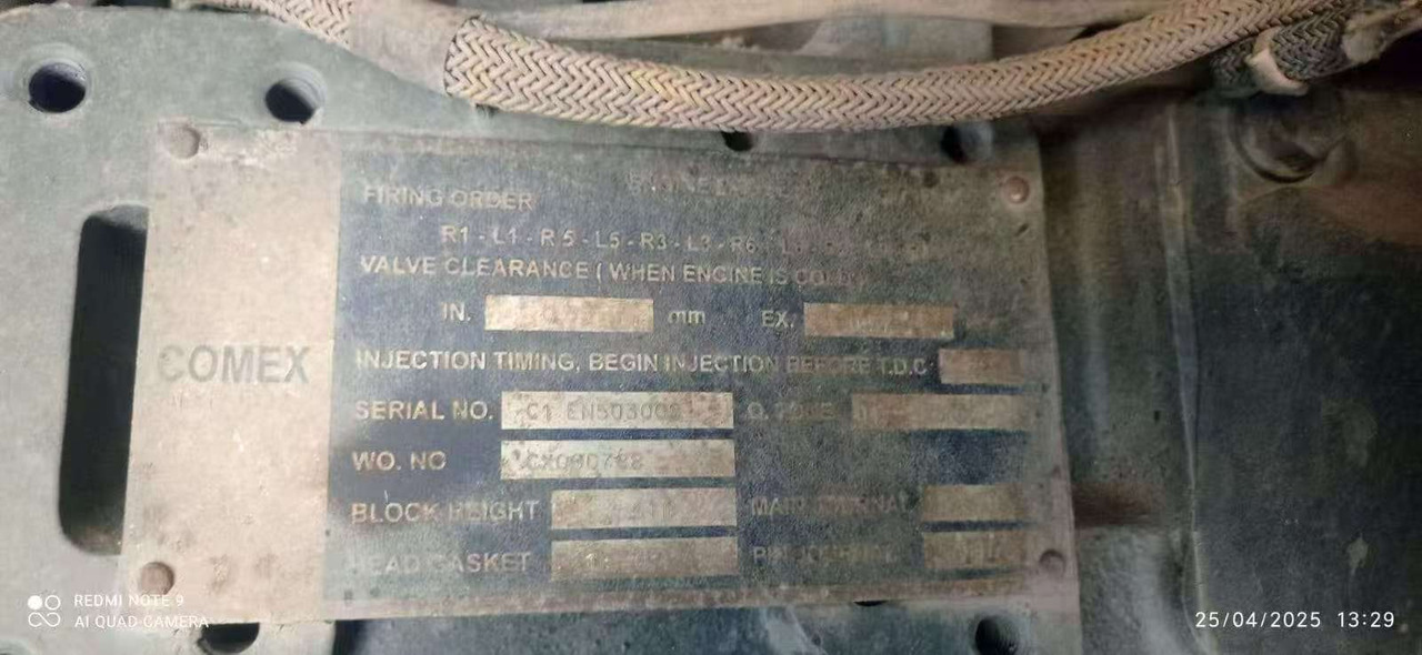 Komatsu HD785-7 - Camion fourgon: photos 2 Komatsu HD785-7 - Camion fourgon: photos 2