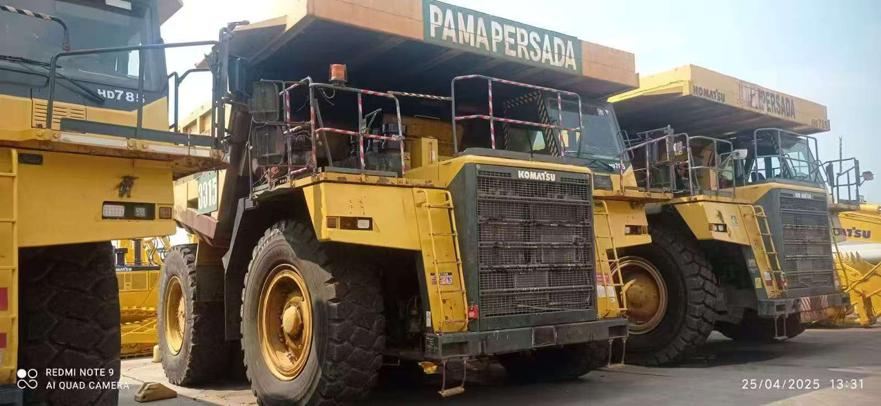 Komatsu HD785-7 - Camion fourgon: photos 1 Komatsu HD785-7 - Camion fourgon: photos 1