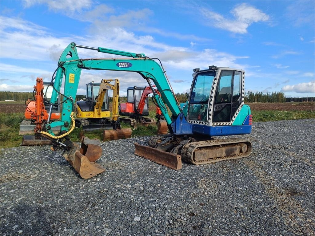 IHI 60ns Kallistuvalla liittimellä - Mini pelle: photos 1 IHI 60ns Kallistuvalla liittimellä - Mini pelle: photos 1